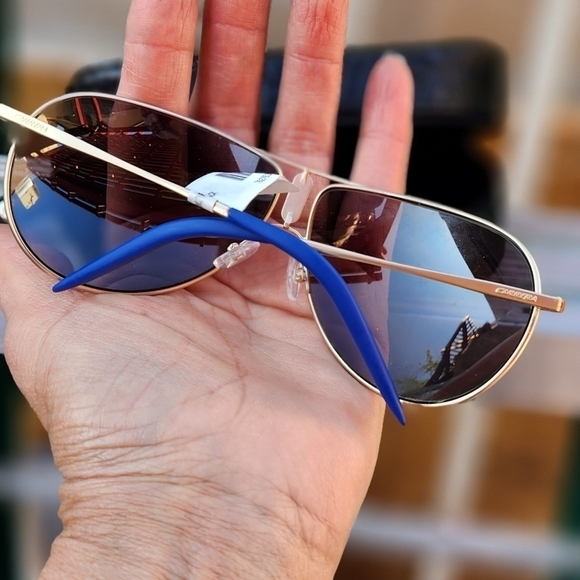 Carrera - Picture 5 of 10